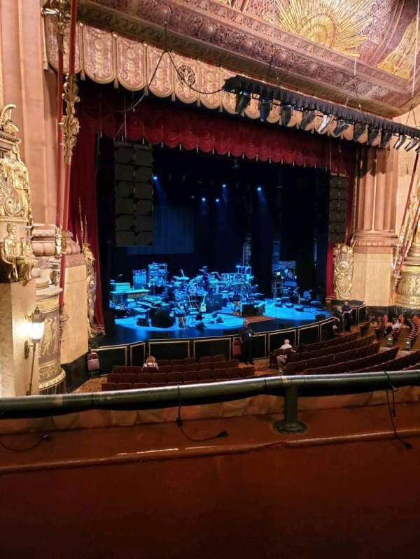 Beacon Theatre, section: Loge 3, row: B, seat: 43