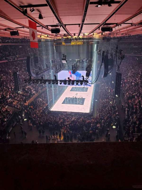 Madison Square Garden, section: 306, row: 1, seat: 7