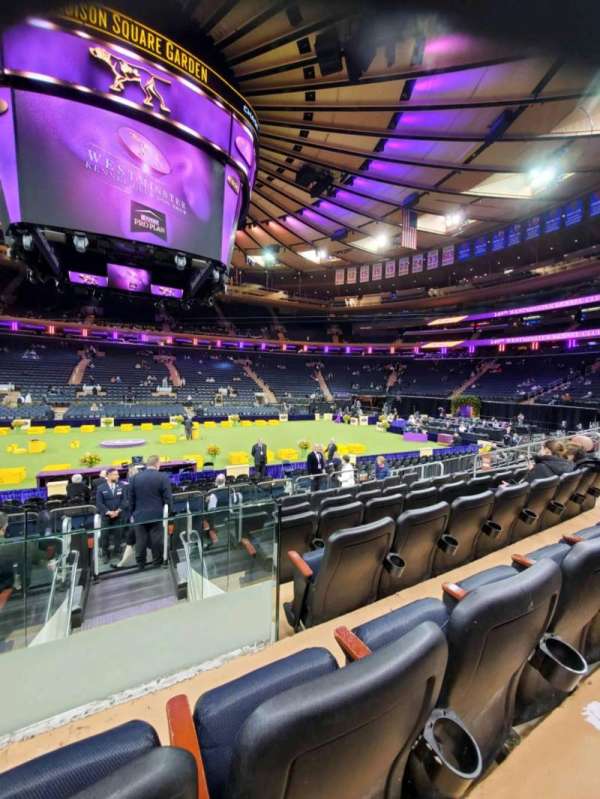 Madison Square Garden, section: 107, row: 7, seat: 10