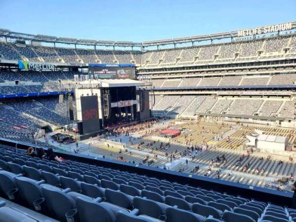 MetLife Stadium, section: 236, row: 10, seat: 2