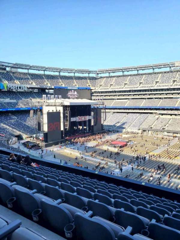 MetLife Stadium, section: 236, row: 10, seat: 3