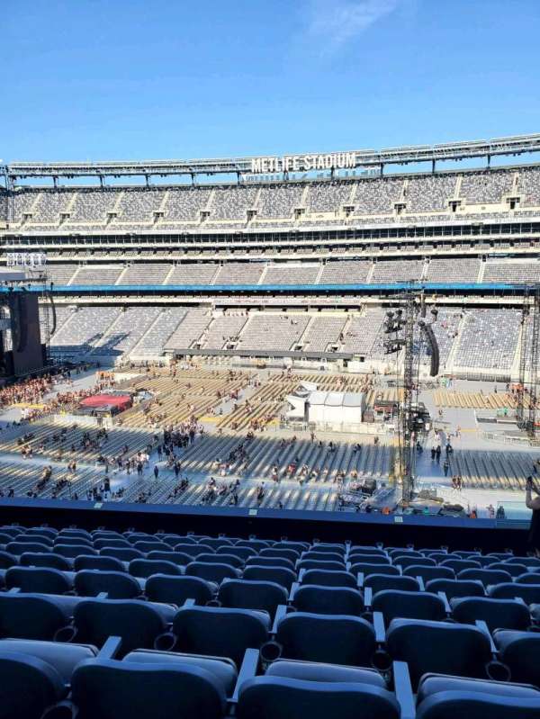 MetLife Stadium, section: 236, row: 10, seat: 6