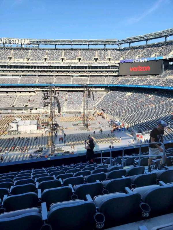 MetLife Stadium, section: 236, row: 10, seat: 6