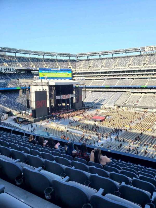 MetLife Stadium, section: 236, row: 10, seat: 8