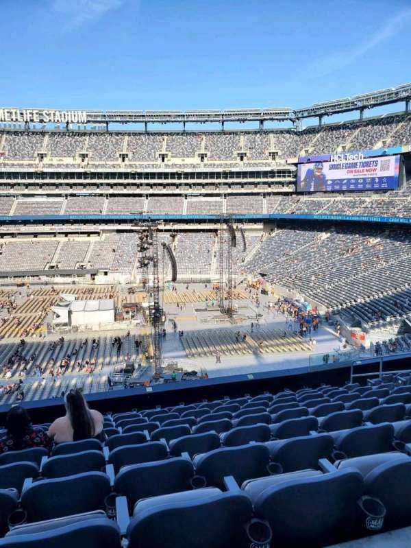 MetLife Stadium, section: 236, row: 10, seat: 12