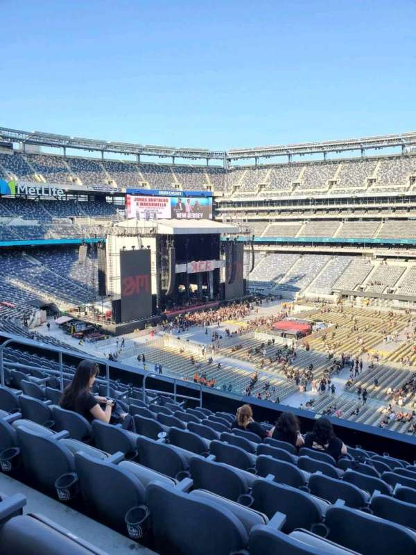MetLife Stadium, section: 236, row: 10, seat: 14