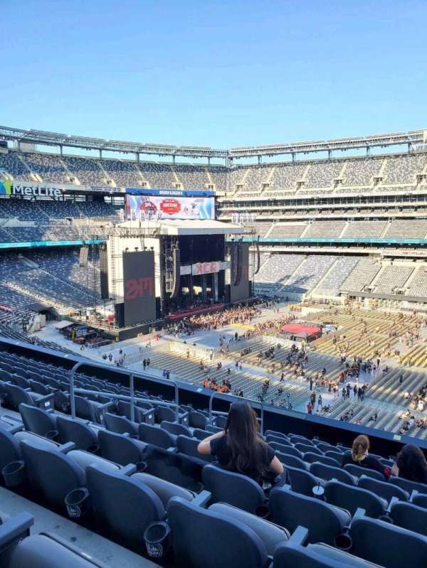 MetLife Stadium, section: 236, row: 10, seat: 17