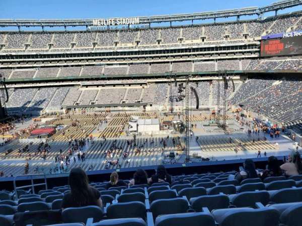 MetLife Stadium, section: 236, row: 10, seat: 19