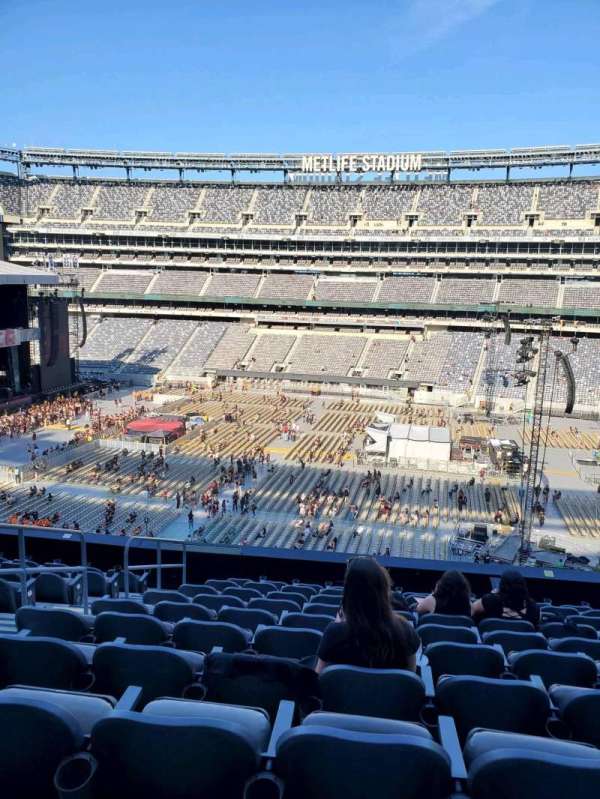 MetLife Stadium, section: 236, row: 10, seat: 20