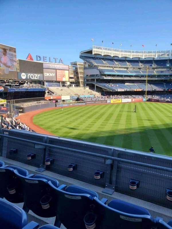 Yankee Stadium, section: 233A, row: 3, seat: 6