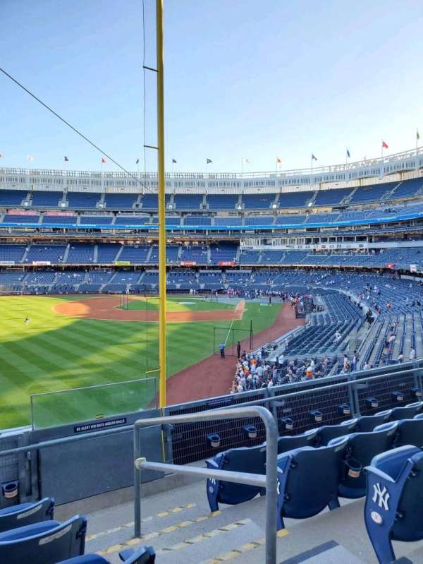 Yankee Stadium, section: 233A, row: 5, seat: 2