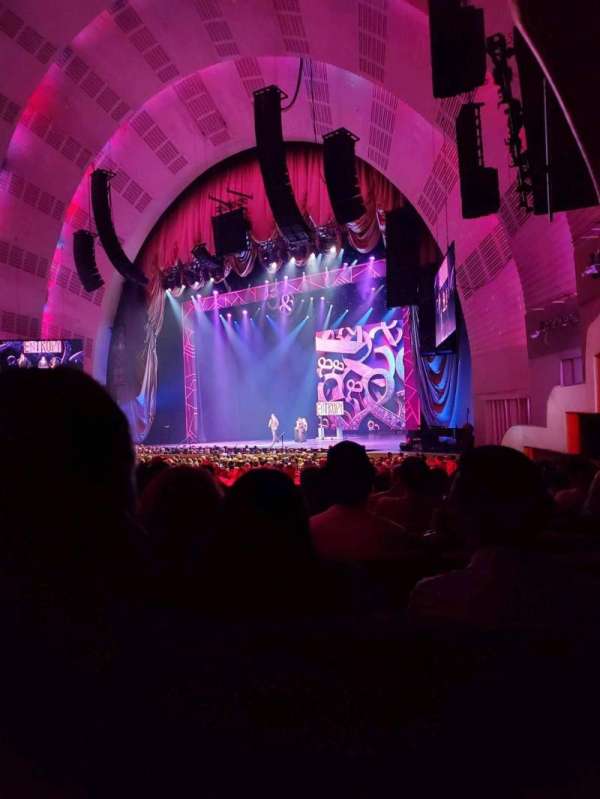Radio City Music Hall, section: Orchestra 1, row: H, seat: 102