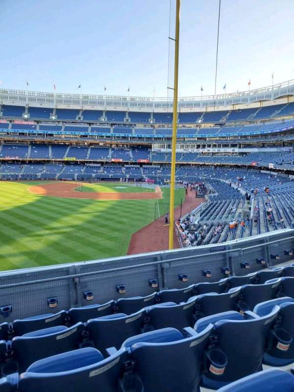 Yankee Stadium, section: 233A, row: 5, seat: 14
