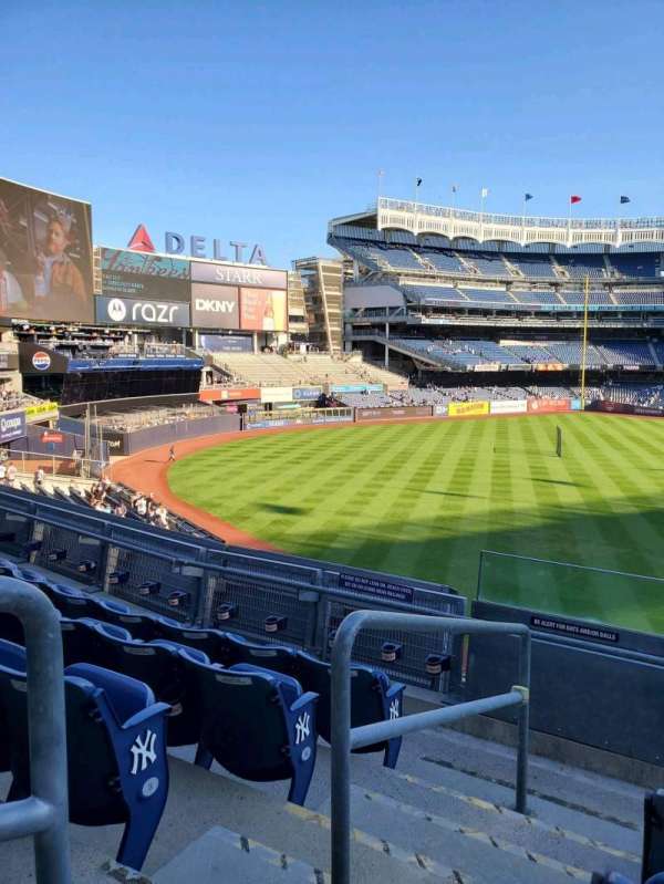 Yankee Stadium, section: 233A, row: 5, seat: 14