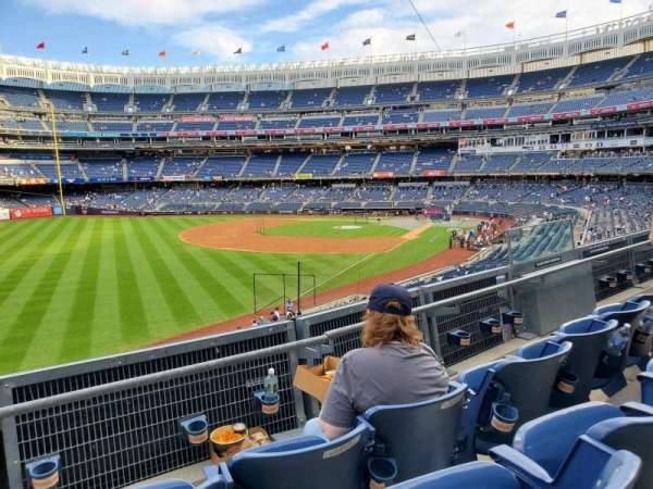 Yankee Stadium, section: 231, row: 3, seat: 8
