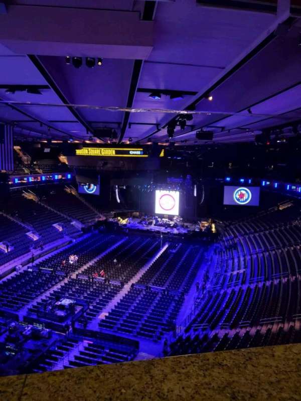 Madison Square Garden, section: 308, row: 1, seat: 3