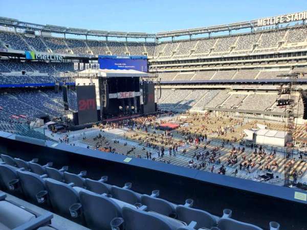 MetLife Stadium, section: 235, row: 4, seat: 13