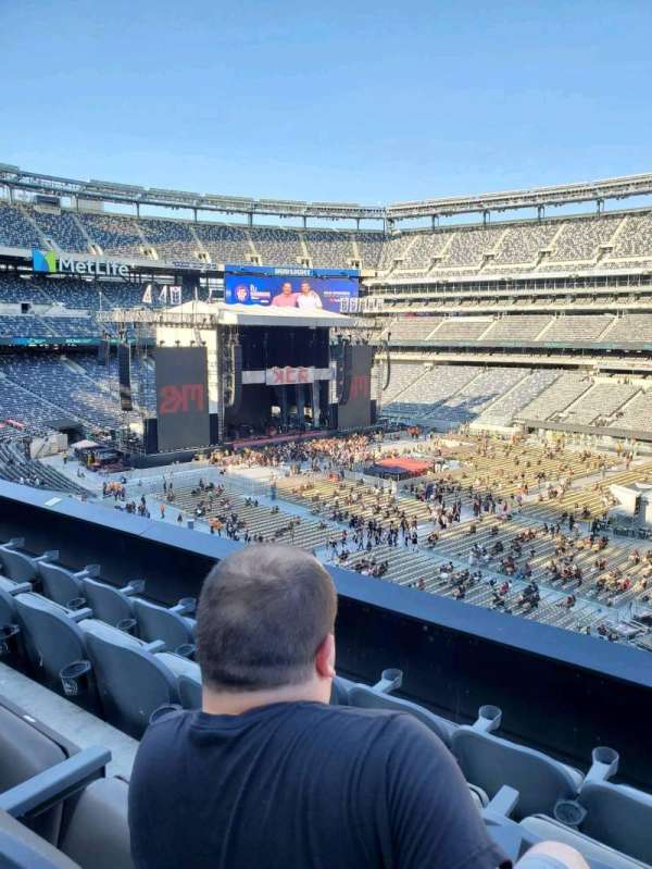 MetLife Stadium, section: 235, row: 4, seat: 7