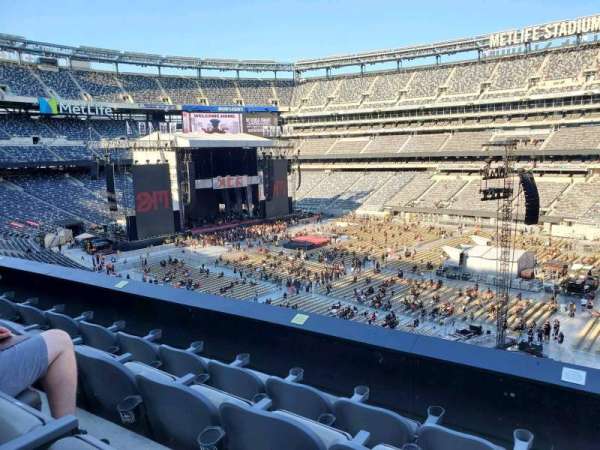 MetLife Stadium, section: 235, row: 4, seat: 4