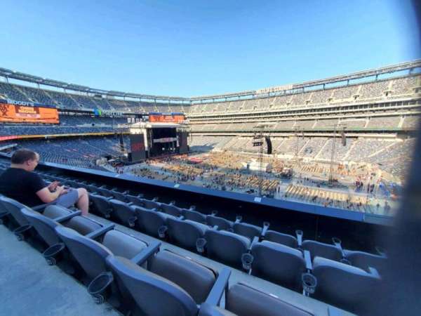 MetLife Stadium, section: 235, row: 4, seat: 3