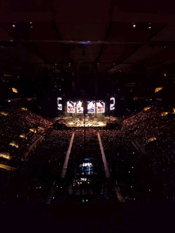 Madison Square Garden, section: 305, row: 1, seat: 6