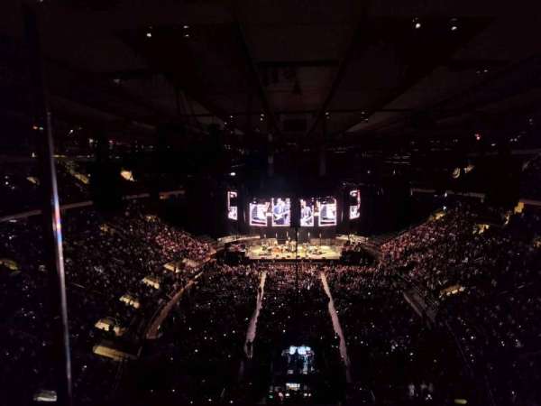 Madison Square Garden, section: 305, row: 1, seat: 5