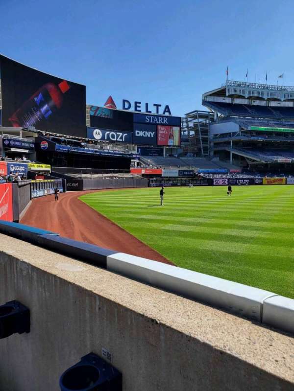 Yankee Stadium, section: 133, row: 1, seat: 4