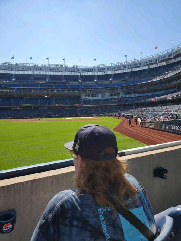 Yankee Stadium, section: 133, row: 2, seat: 10