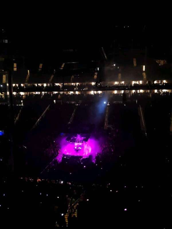 Prudential Center, section: Lounge 37, row: A, seat: 16