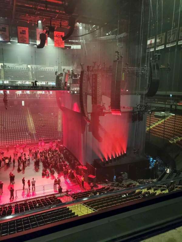 Prudential Center, section: Lounge 37, row: A, seat: 14