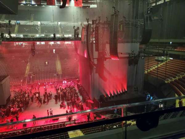 Prudential Center, section: Lounge 37, row: A, seat: 8