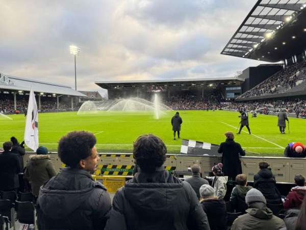 Craven Cottage, section: H6, row: D, seat: 144