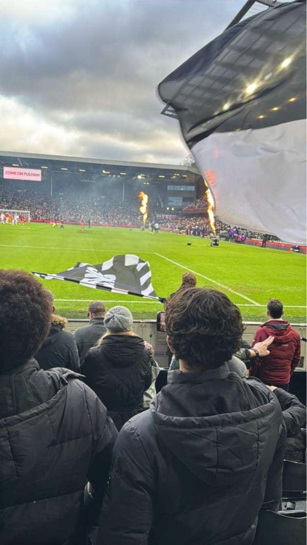Craven Cottage, section: H6, row: D, seat: 144