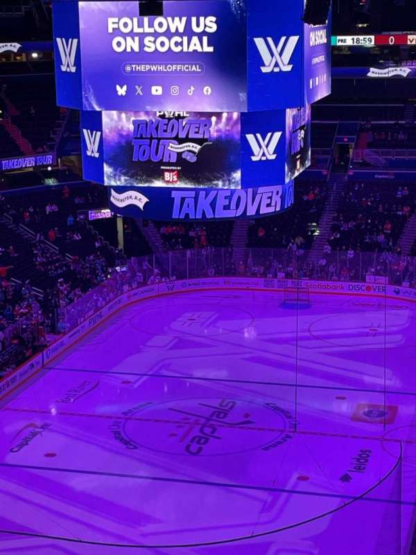 Capital One Arena, section: 428, row: 1, seat: 5