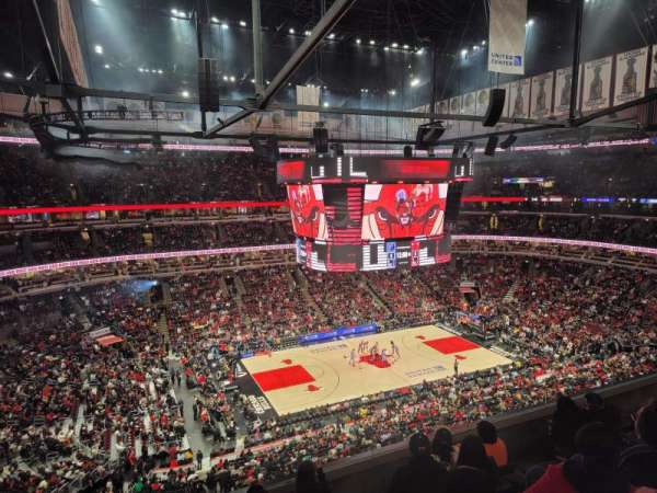United Center, section: 320, row: 6, seat: 6