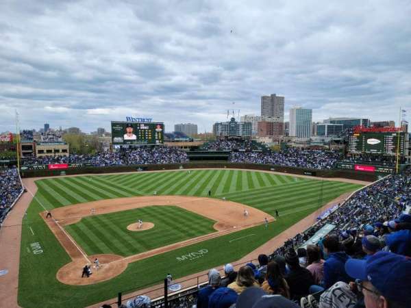 Wrigley Field, section: 320R, row: 7, seat: 12