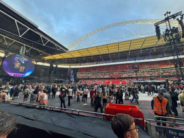 Wembley Stadium, section: 122, row: 4, seat: 310