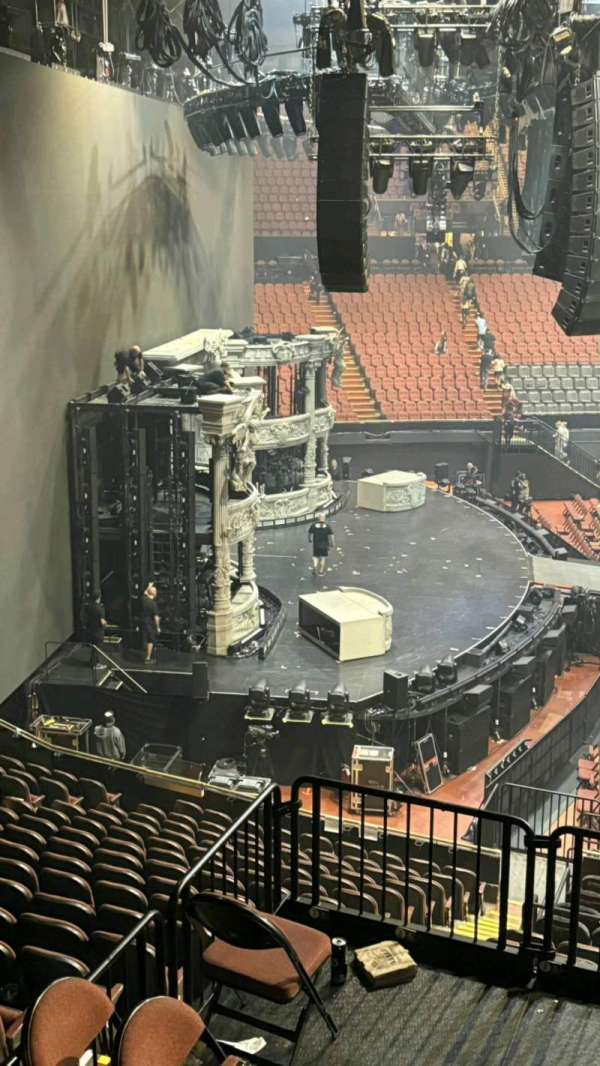 Kia Forum, section: 225, row: 11, seat: 1-2
