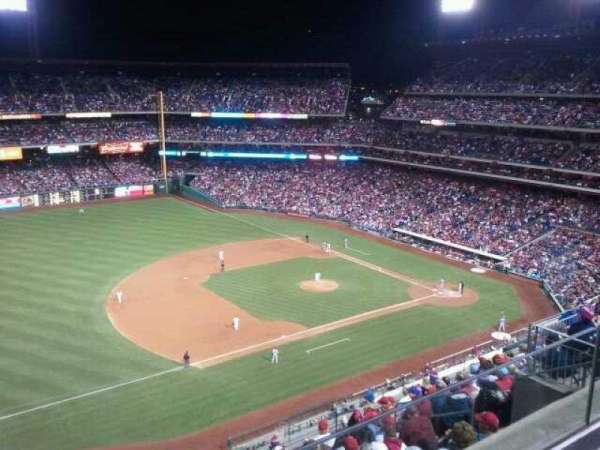 Citizens Bank Park, section: 429, row: 2, seat: 13