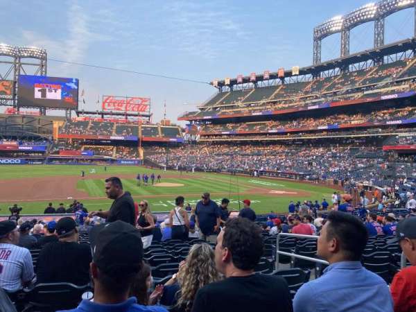 Citi Field, section: 122, row: 20, seat: 4