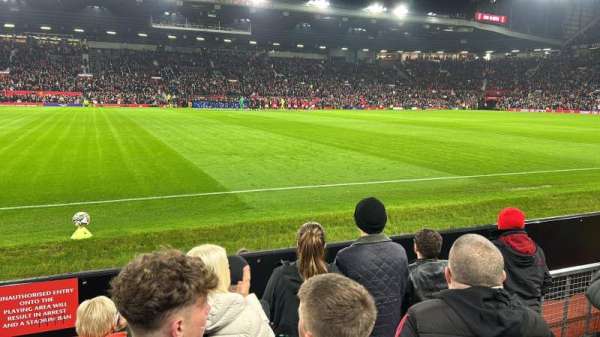 Old Trafford, section: N1405, row: Ee, seat: 197