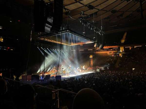 Madison Square Garden, section: 116, row: 7, seat: 18