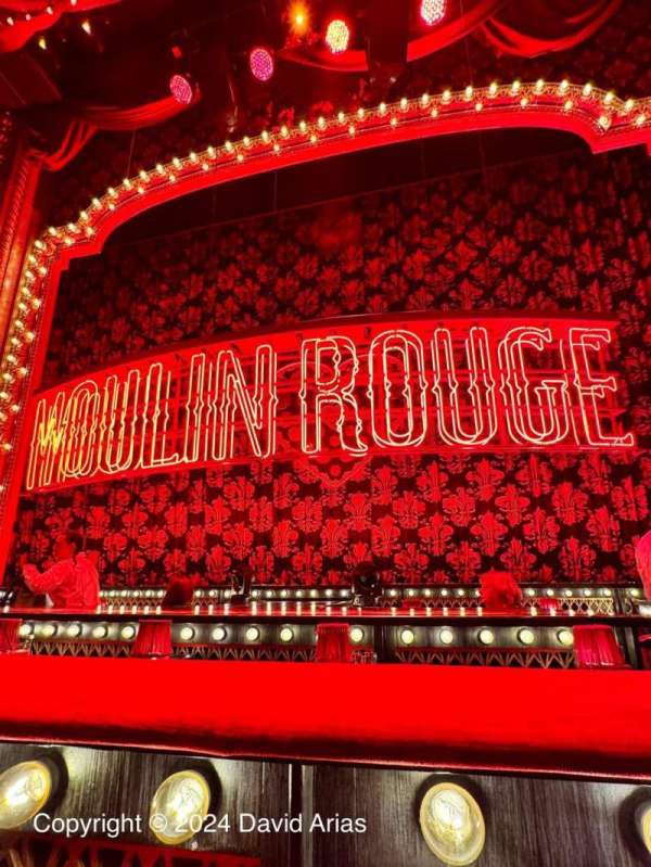 Piccadilly Theatre, section: Stalls, row: B, seat: 15
