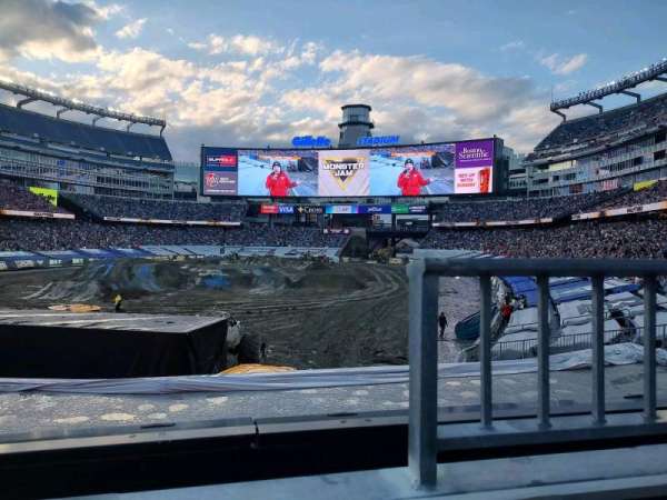 Gillette Stadium, section: 118, row: 18, seat: 1