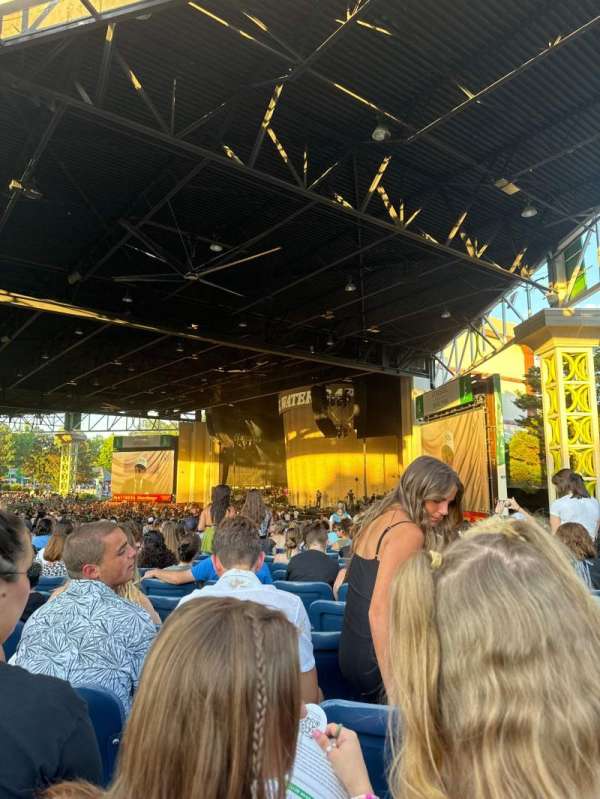 Coastal Credit Union Music Park at Walnut Creek, section: 4, row: Z