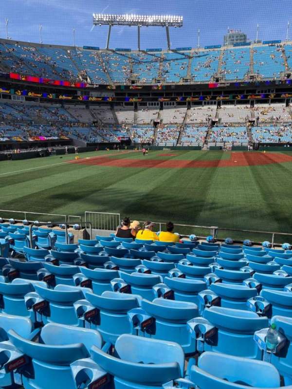 Bank of America Stadium, section: 131, row: 9, seat: 11