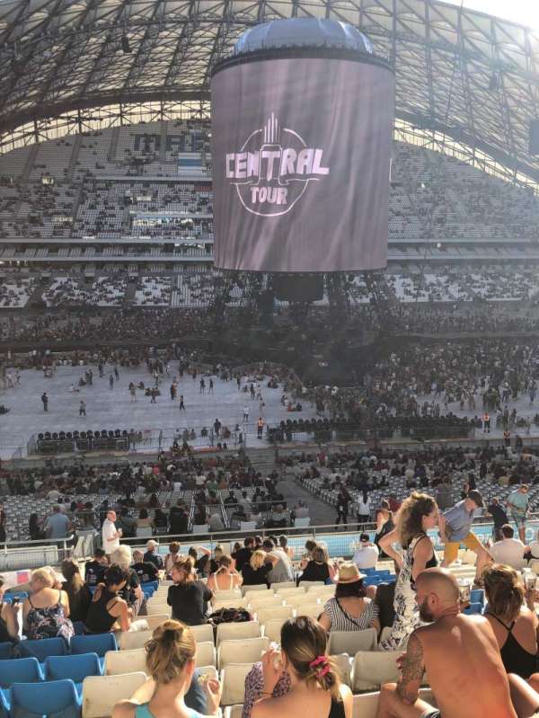 Stade Vélodrome, section: Ganay 11, row: 68, seat: 4
