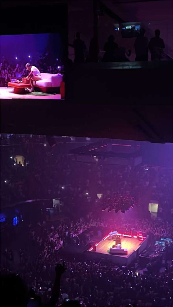 Madison Square Garden, section: 211, row: 18, seat: 22