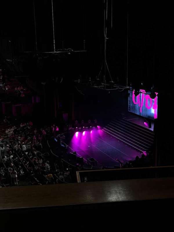 Grand Ole Opry House, section: 27, row: H, seat: 1