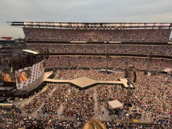 Lincoln Financial Field, section: 201, row: 2, seat: 27